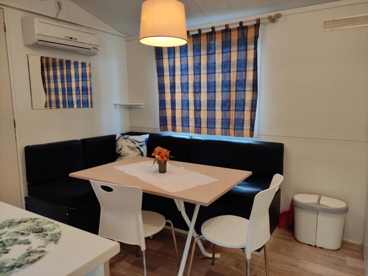 Mipro Mobilhome 5 Ferienhaus *